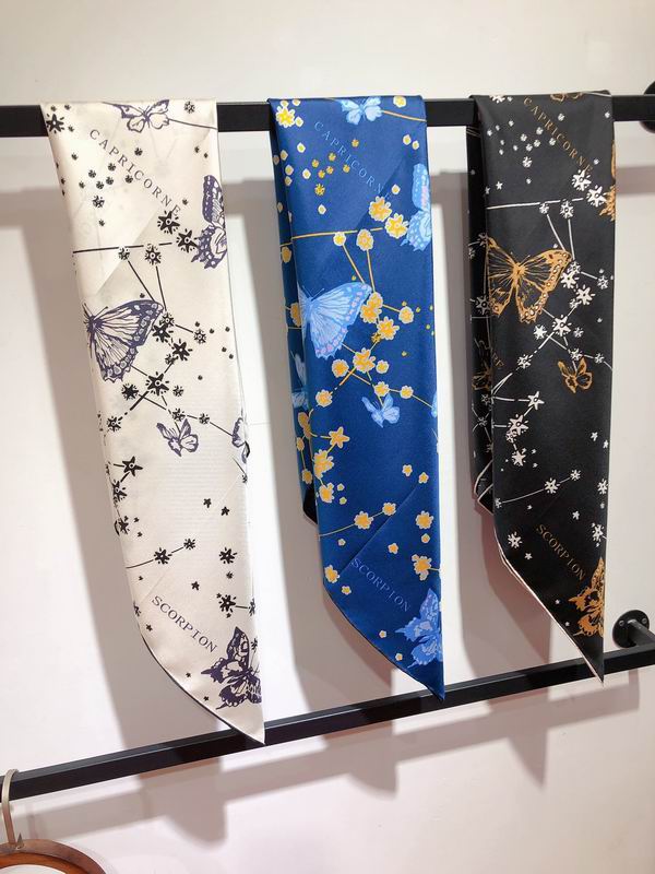 Dior silk scarf 90X90cm E20